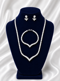 Silver V Crystal Jewelry Set – 3 Piece