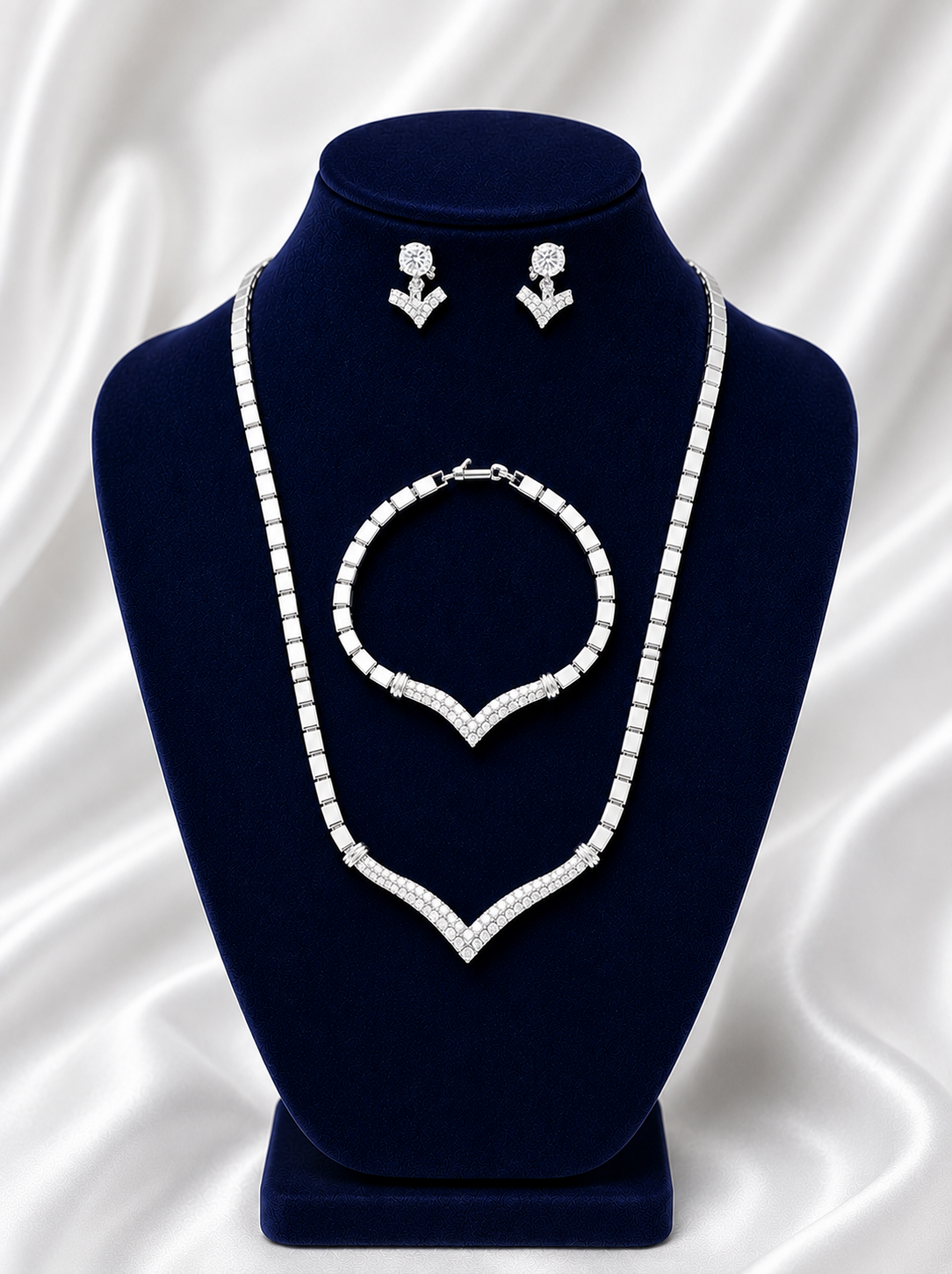 Silver V Crystal Jewelry Set – 3 Piece